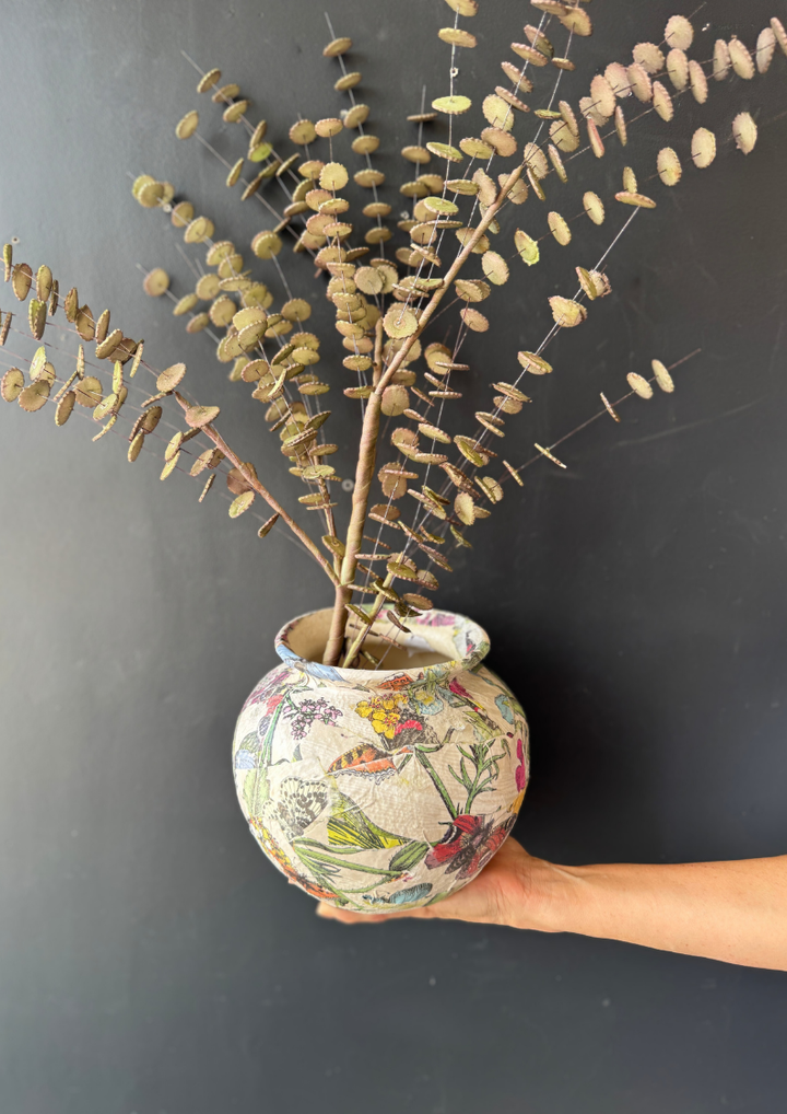 Decoupage a Vessel at Rogala