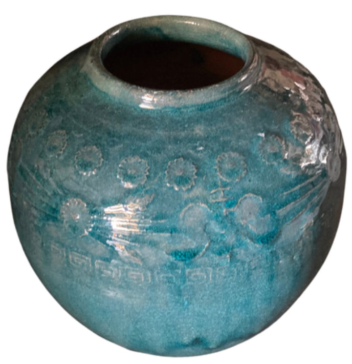 Antique Chinese pot
